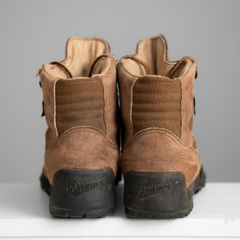 Danner Gore-Tex Hiking Boots Sz 7.5 Brown Suede GorpCore Granola Girl Trail Gear - Picture 4 of 6